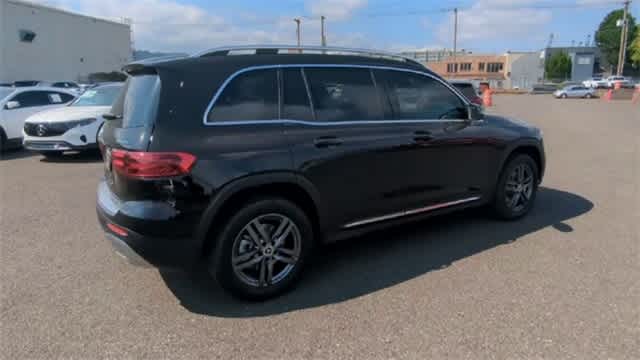 Thumbnail: 2026 Mercedes-Benz GLB - 8