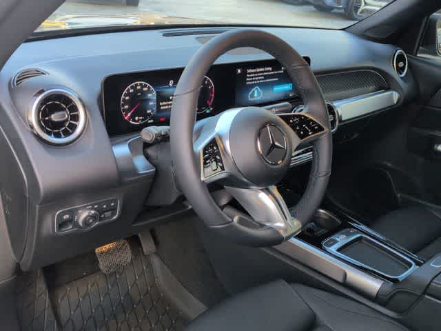 Thumbnail: 2026 Mercedes-Benz GLB - 10