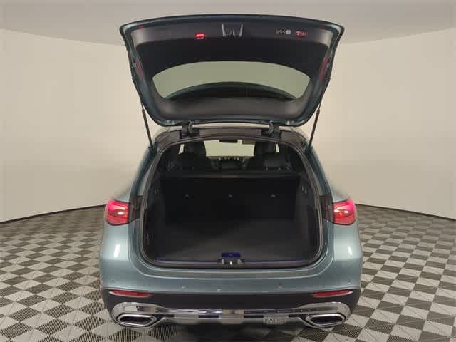 Thumbnail: 2026 Mercedes-Benz GLC - 35