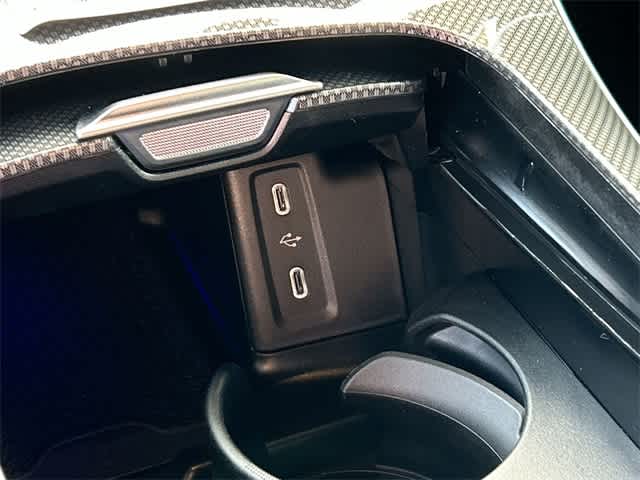 Thumbnail: 2026 Mercedes-Benz GLC - 32