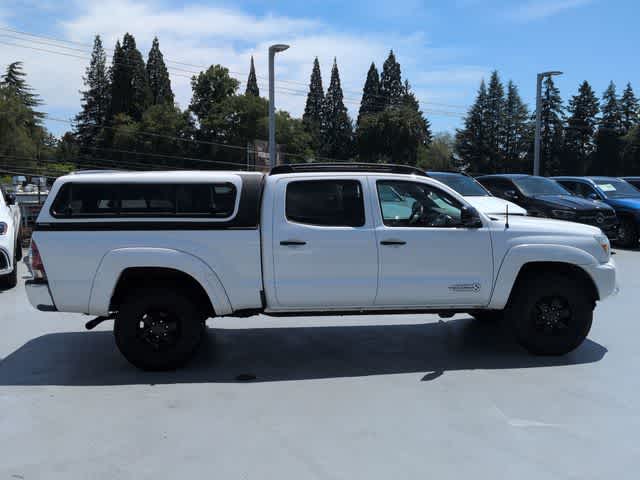 Thumbnail: 2012 Toyota Tacoma - 9