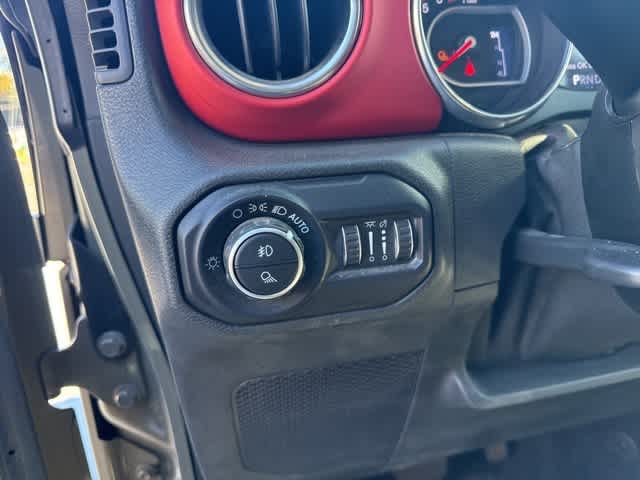 Thumbnail: 2020 Jeep Gladiator - 14