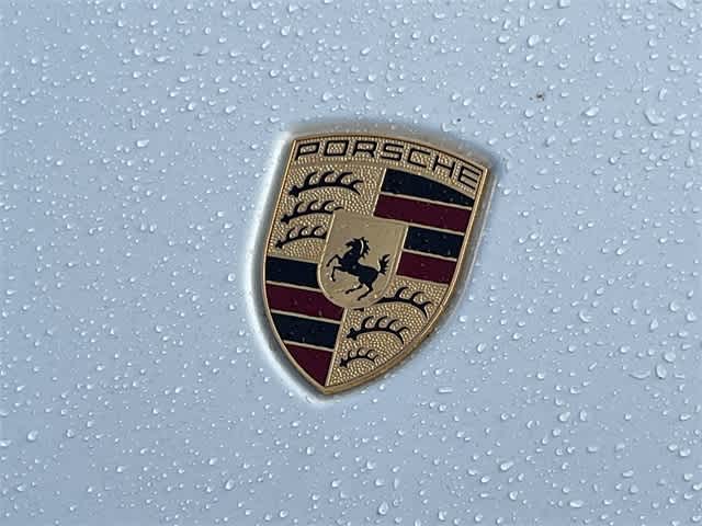 2016 Porsche Macan S 12