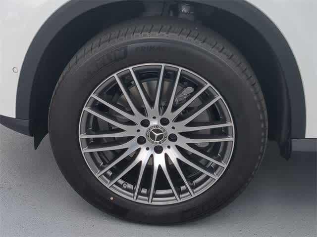 Thumbnail: 2025 Mercedes-Benz GLC - 13