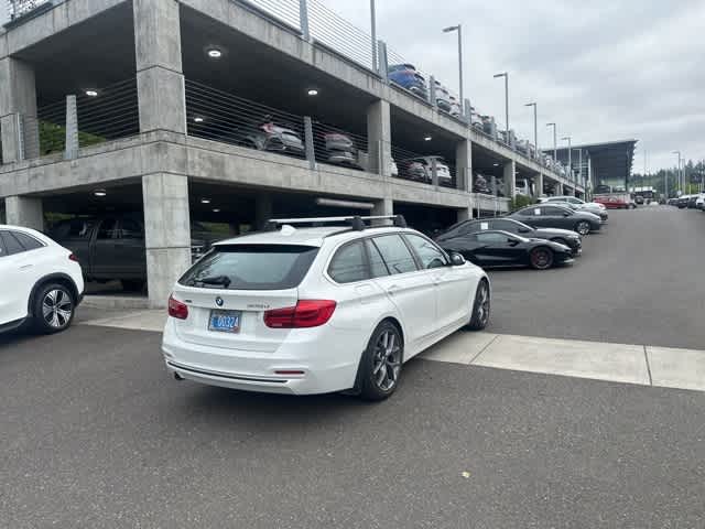 Thumbnail: 2016 BMW 3 Series - 5