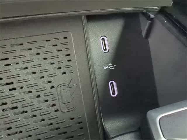 Thumbnail: 2026 Mercedes-Benz GLE - 32