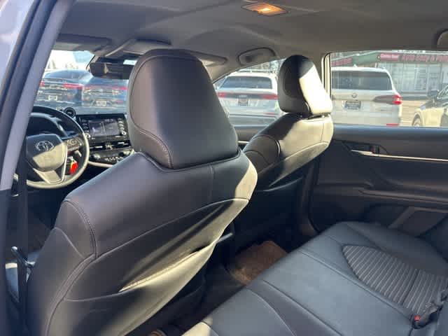 Thumbnail: 2022 Toyota Camry - 10