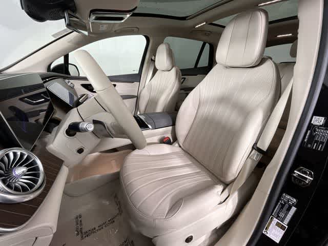 Thumbnail: 2023 Mercedes-Benz EQS - 16