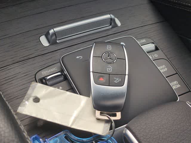 Thumbnail: 2026 Mercedes-Benz GLE - 37