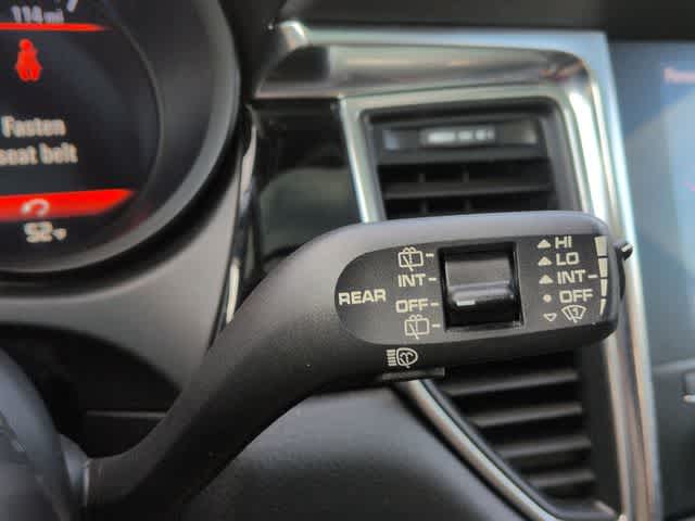 Thumbnail: 2018 Porsche Macan - 28