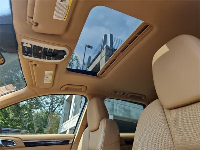 Thumbnail: 2014 Porsche Cayenne - 20