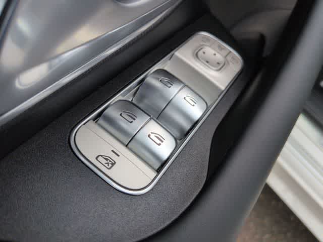 Thumbnail: 2025 Mercedes-Benz GLE - 17