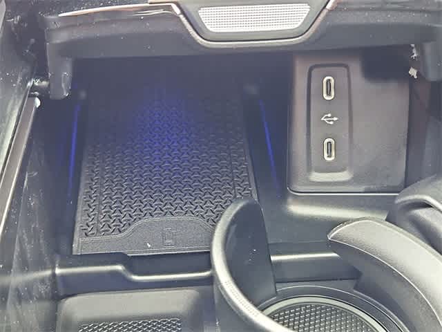 Thumbnail: 2025 Mercedes-Benz GLC - 34