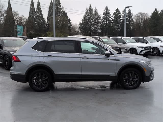 Thumbnail: 2024 Volkswagen Tiguan - 9