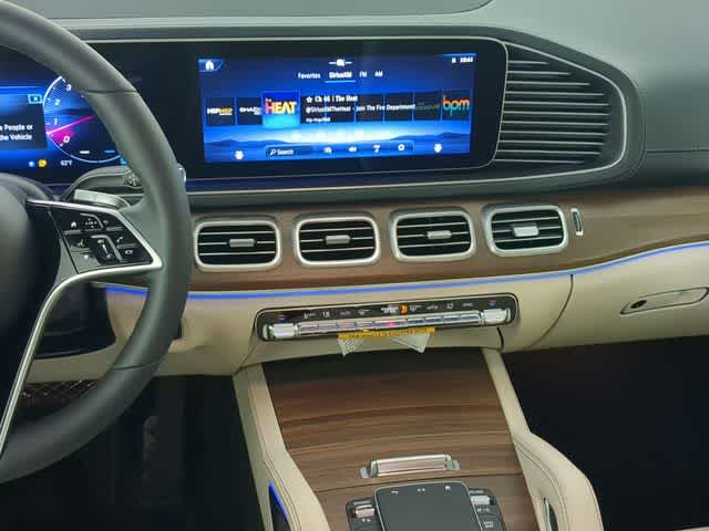 Thumbnail: 2026 Mercedes-Benz GLE - 26