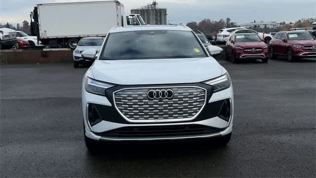 Thumbnail: 2023 Audi Q4 e-tron - 3