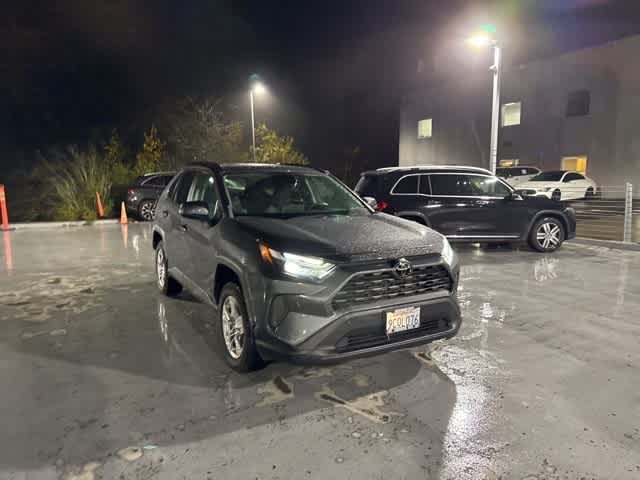 Thumbnail: 2022 Toyota RAV4 - 3