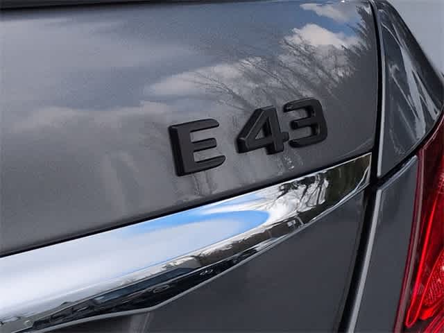 Thumbnail: 2018 Mercedes-Benz E-Class - 12