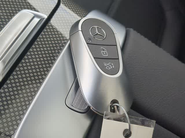 Thumbnail: 2026 Mercedes-Benz GLC - 36