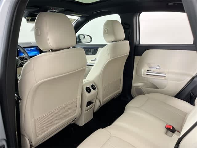 Thumbnail: 2025 Mercedes-Benz GLA - 19