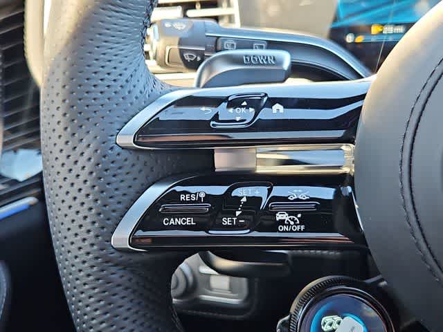 Thumbnail: 2026 Mercedes-Benz GLE - 26