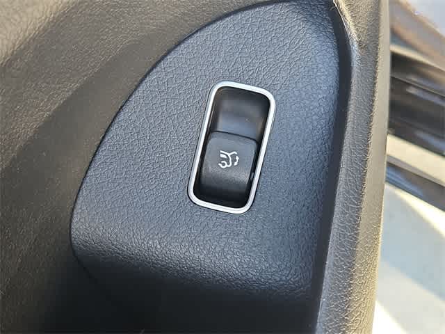 Thumbnail: 2026 Mercedes-Benz GLE - 40