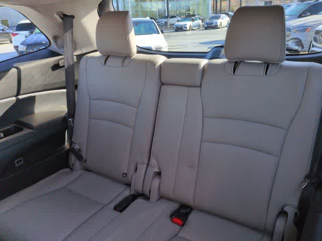 Thumbnail: 2016 Honda Pilot - 40