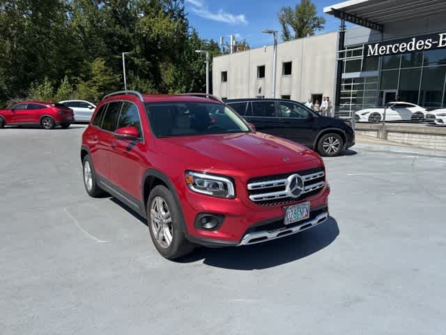 Thumbnail: 2021 Mercedes-Benz GLB - 3