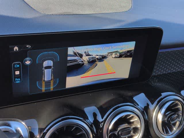 Thumbnail: 2025 Mercedes-Benz GLB - 32