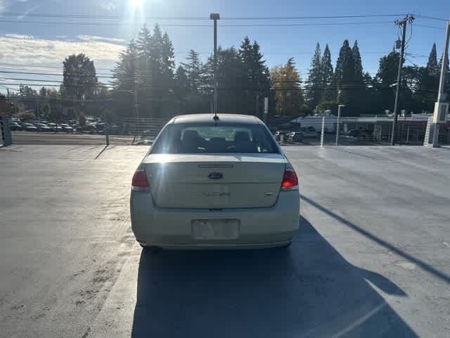 Thumbnail: 2010 Ford Focus - 9
