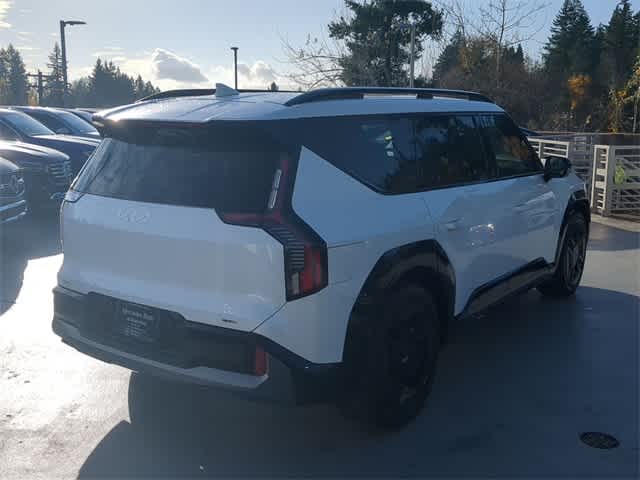 Thumbnail: 2024 Kia EV9 - 8