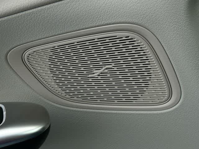 Thumbnail: 2026 Mercedes-Benz GLC - 33