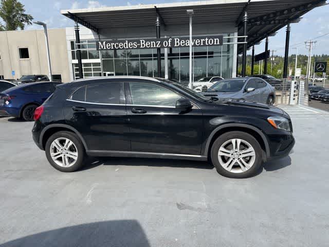 Thumbnail: 2016 Mercedes-Benz GLA - 4