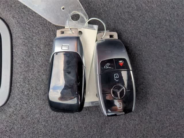 Thumbnail: 2022 Mercedes-Benz E-Class - 43