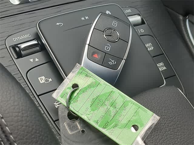 Thumbnail: 2026 Mercedes-Benz GLE - 36