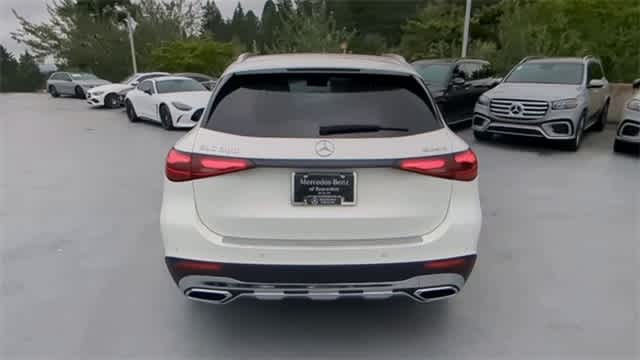 Thumbnail: 2025 Mercedes-Benz GLC - 7