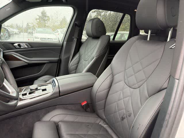 Thumbnail: 2026 BMW X5 - 13