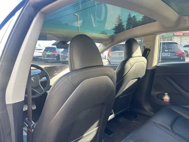 Thumbnail: 2023 Tesla Model 3 - 10