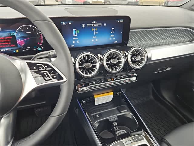 Thumbnail: 2025 Mercedes-Benz GLB - 30