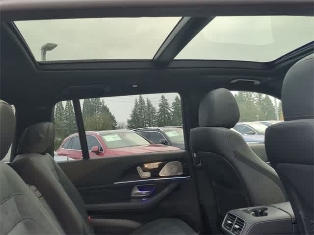 Thumbnail: 2026 Mercedes-Benz GL-Class - 22