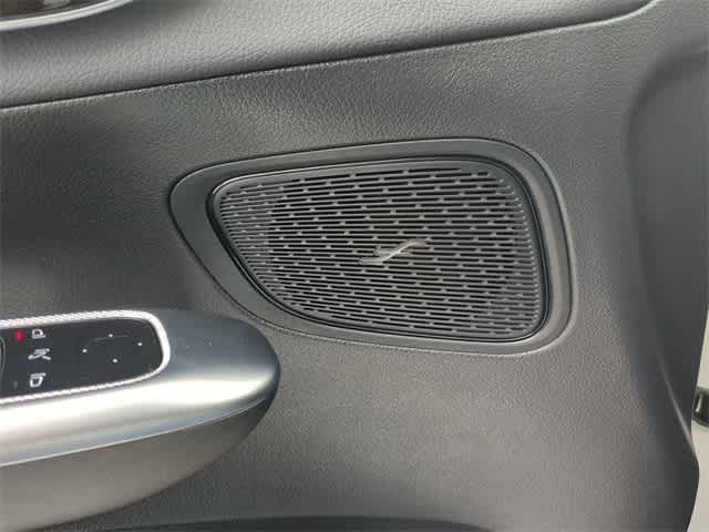 Thumbnail: 2025 Mercedes-Benz GLC - 30