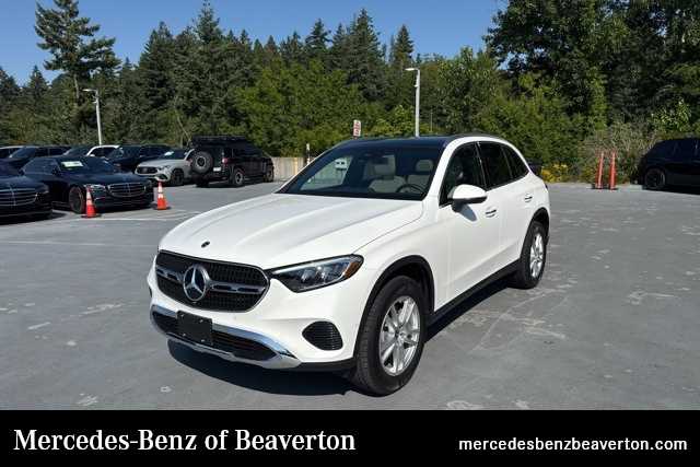 Thumbnail: 2025 Mercedes-Benz GLC - 1