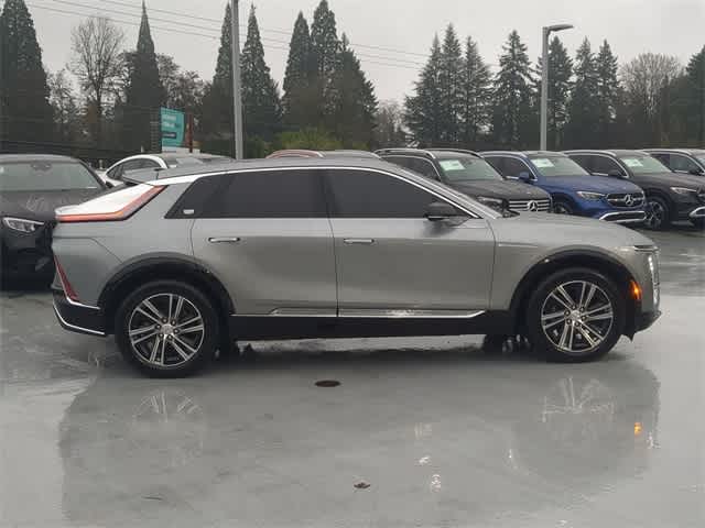 Thumbnail: 2024 Cadillac Lyriq - 9