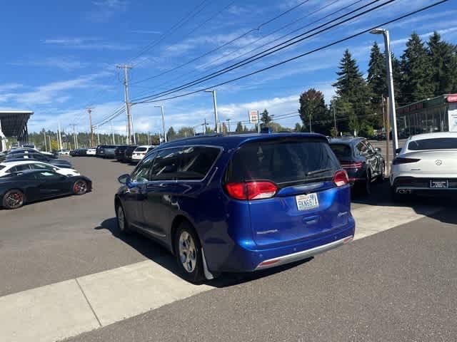 Thumbnail: 2018 Chrysler Pacifica - 7