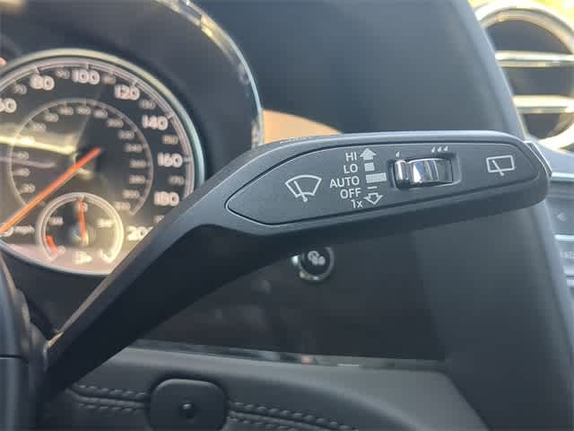 Thumbnail: 2019 Bentley Bentayga - 28
