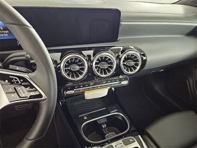 Thumbnail: 2025 Mercedes-Benz CLA - 30