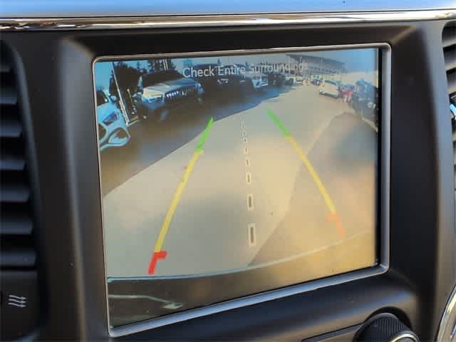 Thumbnail: 2017 Jeep Grand Cherokee - 31