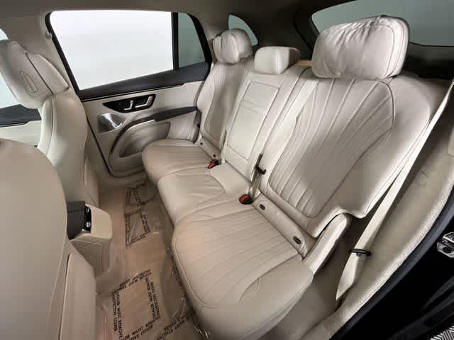 Thumbnail: 2023 Mercedes-Benz EQS - 20