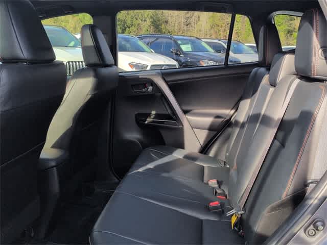 Thumbnail: 2016 Toyota RAV4 - 20