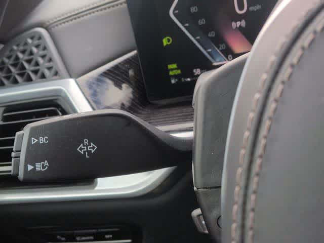 Thumbnail: 2024 BMW X7 - 28